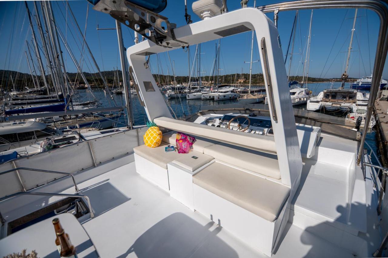 Hebergements Bateaux A Quai Porquerolles Kültér fotó