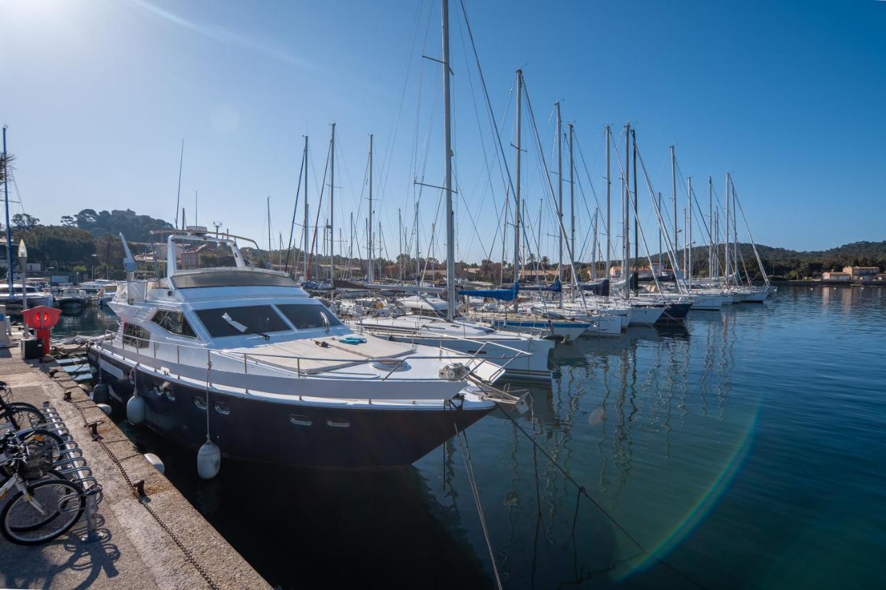 Hebergements Bateaux A Quai Porquerolles Kültér fotó