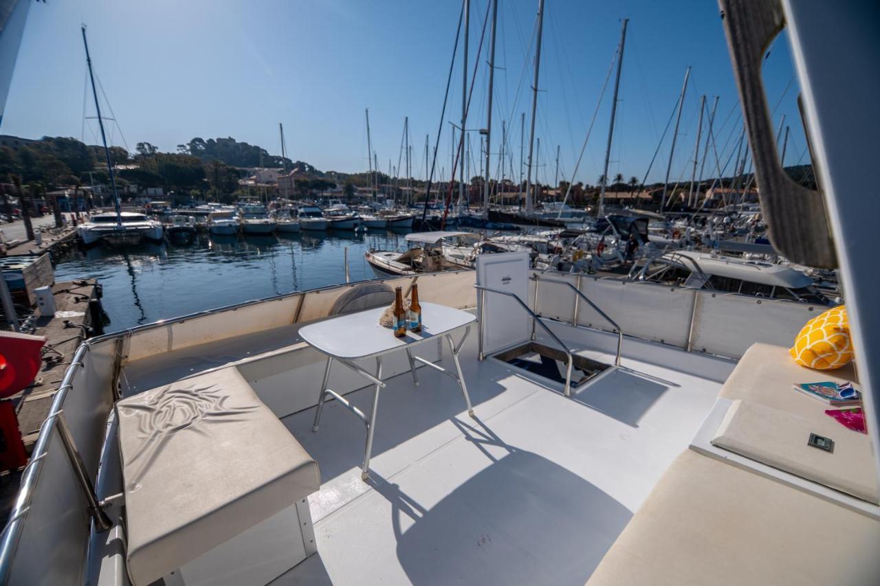 Hebergements Bateaux A Quai Porquerolles Kültér fotó