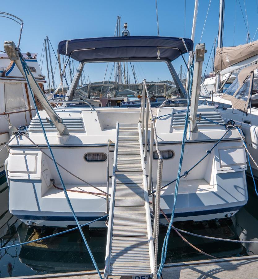 Hebergements Bateaux A Quai Porquerolles Kültér fotó