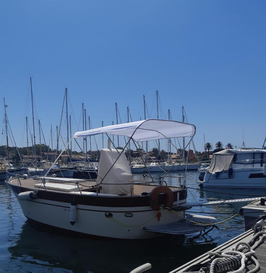 Hebergements Bateaux A Quai Porquerolles Kültér fotó
