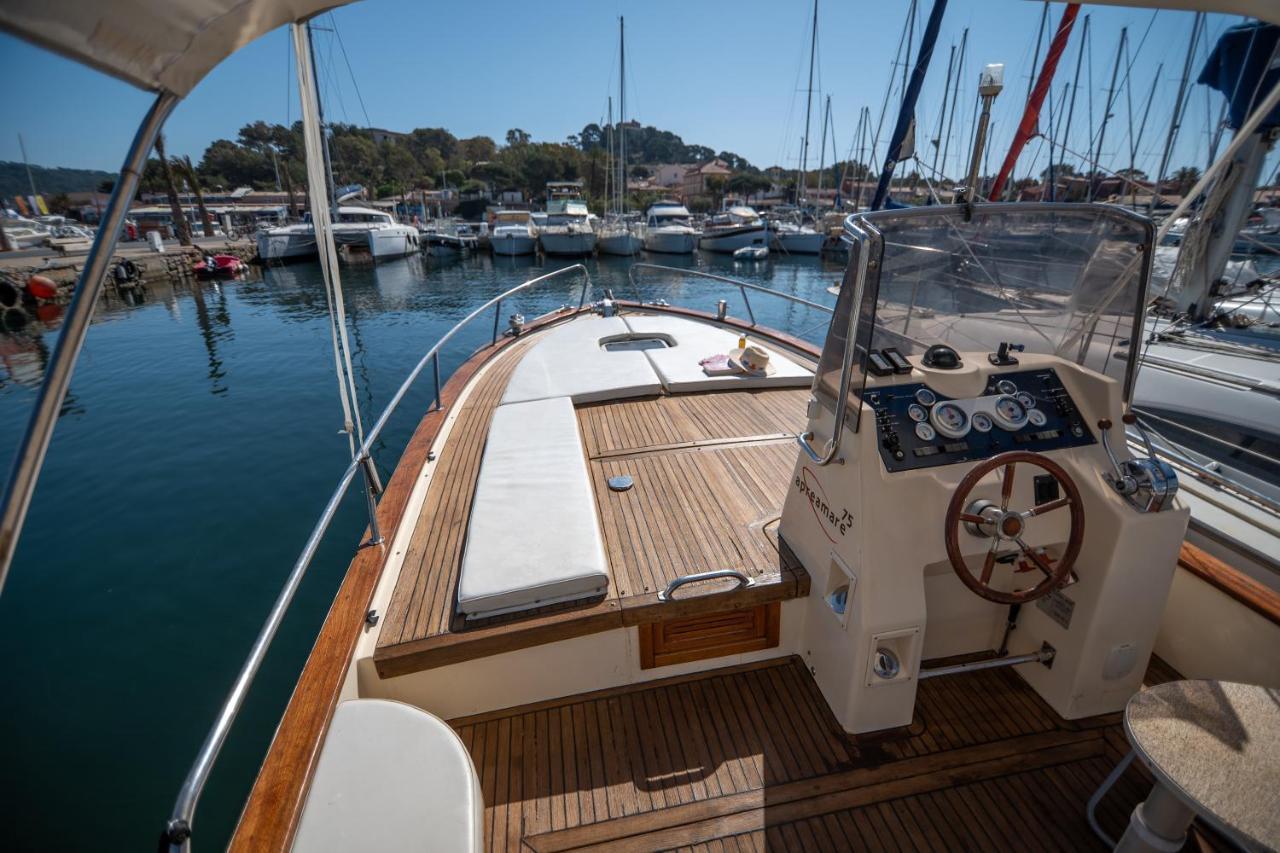 Hebergements Bateaux A Quai Porquerolles Kültér fotó